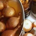 Postoje dva načina: kako pravilno uzgajati luk na prozorskoj dasci